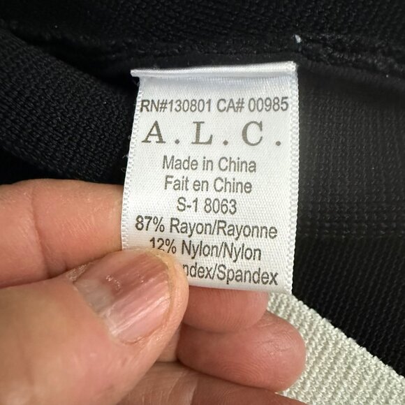 A.L.C. Black & White Chevron Stripe Knit Skirt Asymmetrical Hem Womens - Picture 11 of 12